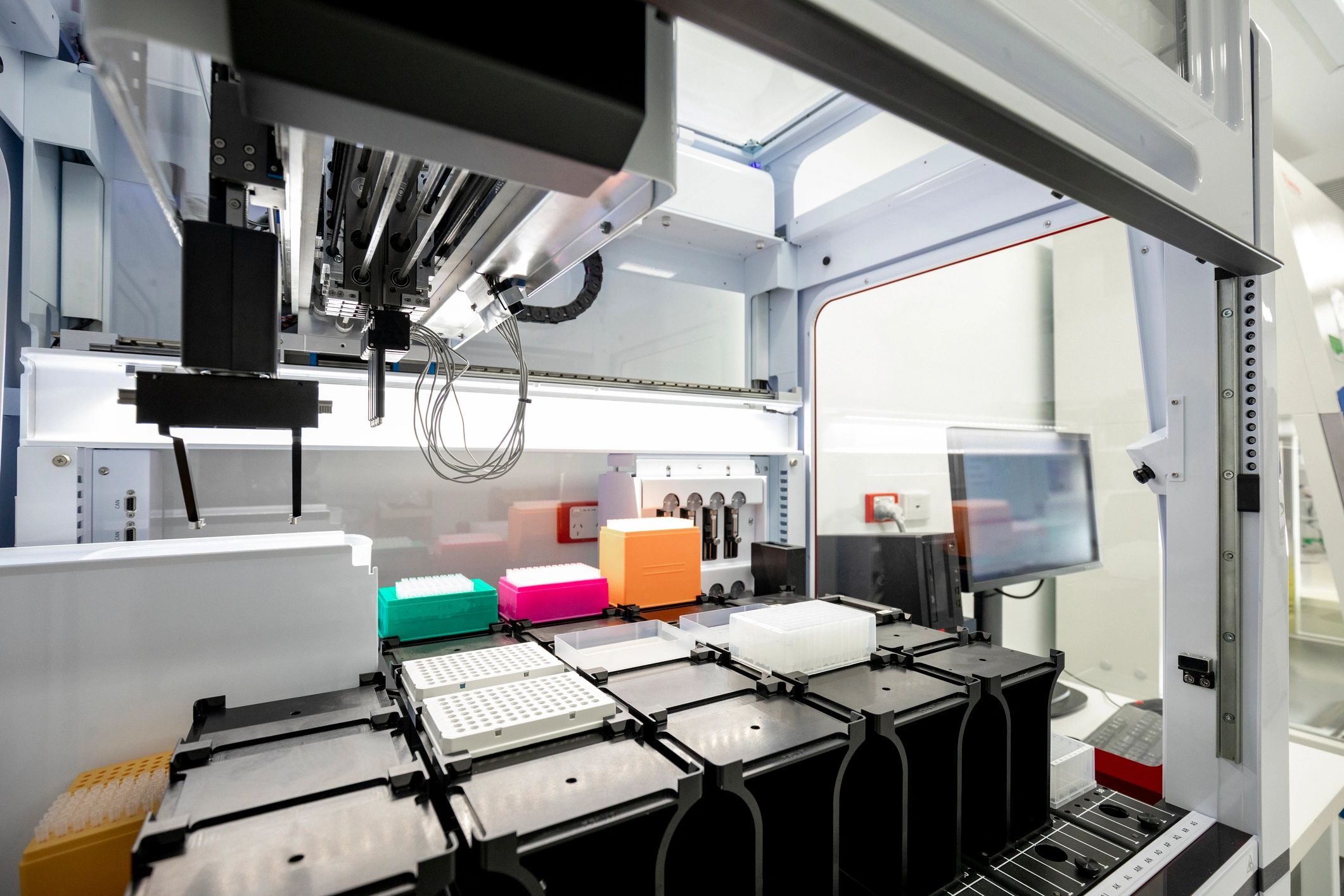 Science laboratory machinery and production environment